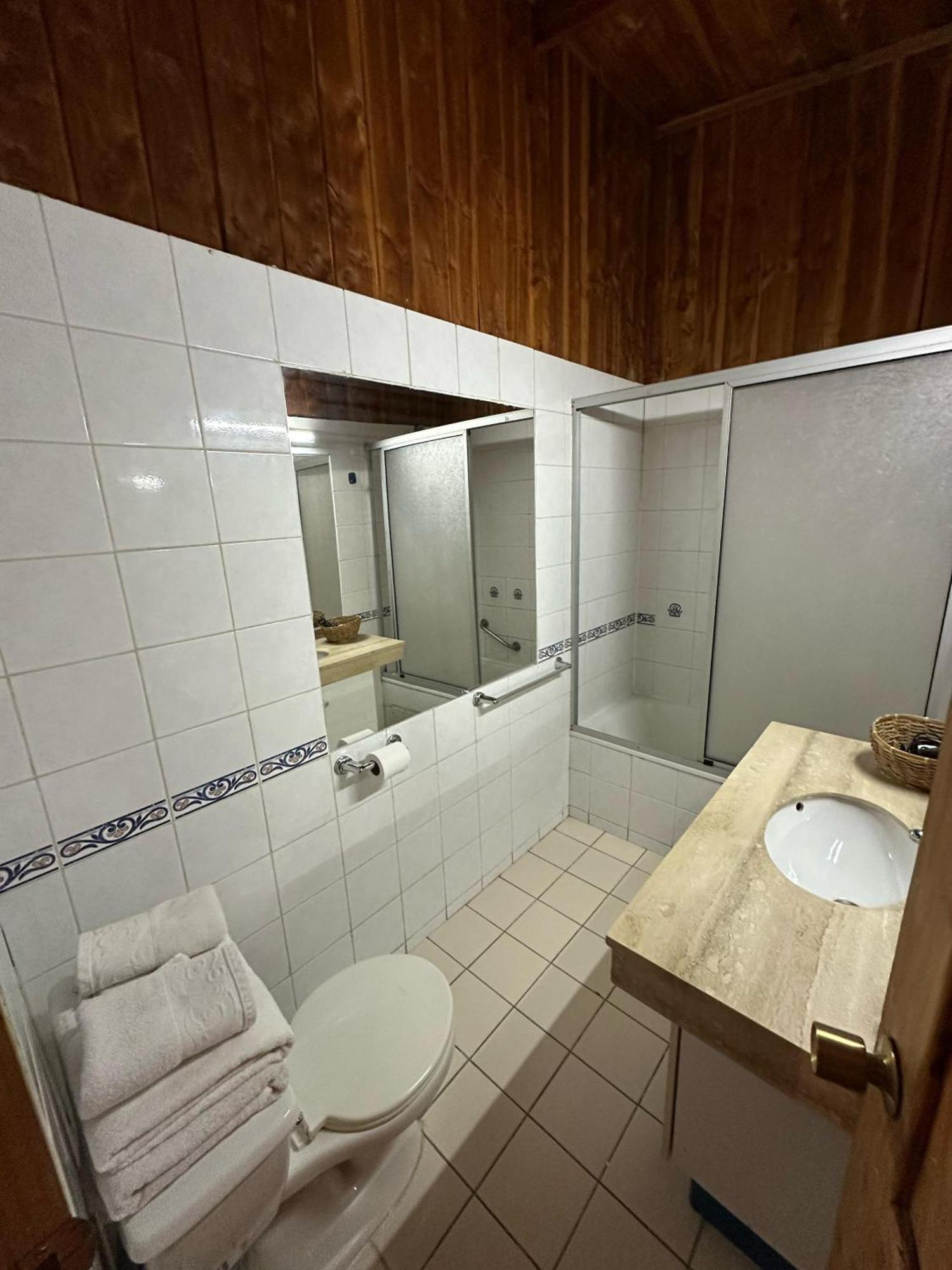 Hotel Los Maitenes Pucón Екстериор снимка